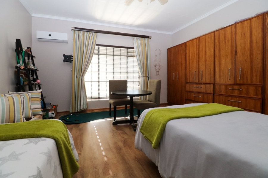 4 Bedroom Property for Sale in Wilkoppies North West